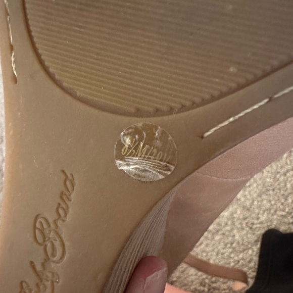 Lucky Brand Wedge Heels - Picture 9 of 10